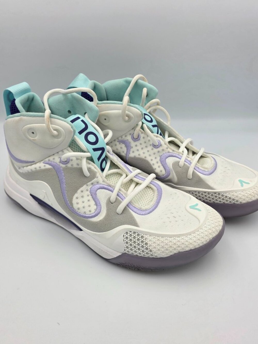 Avoli Womens Size 9 Volleyball Shoe Mid Top White & Purple & Teal